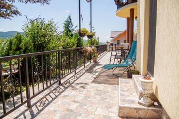 Фотографии Дома для отпуска Pure Nature Refuge Appartment г. Miniş (Румыния) №2 Фото Дома для отпуска Pure Nature Refuge Appartment г. Miniş 2